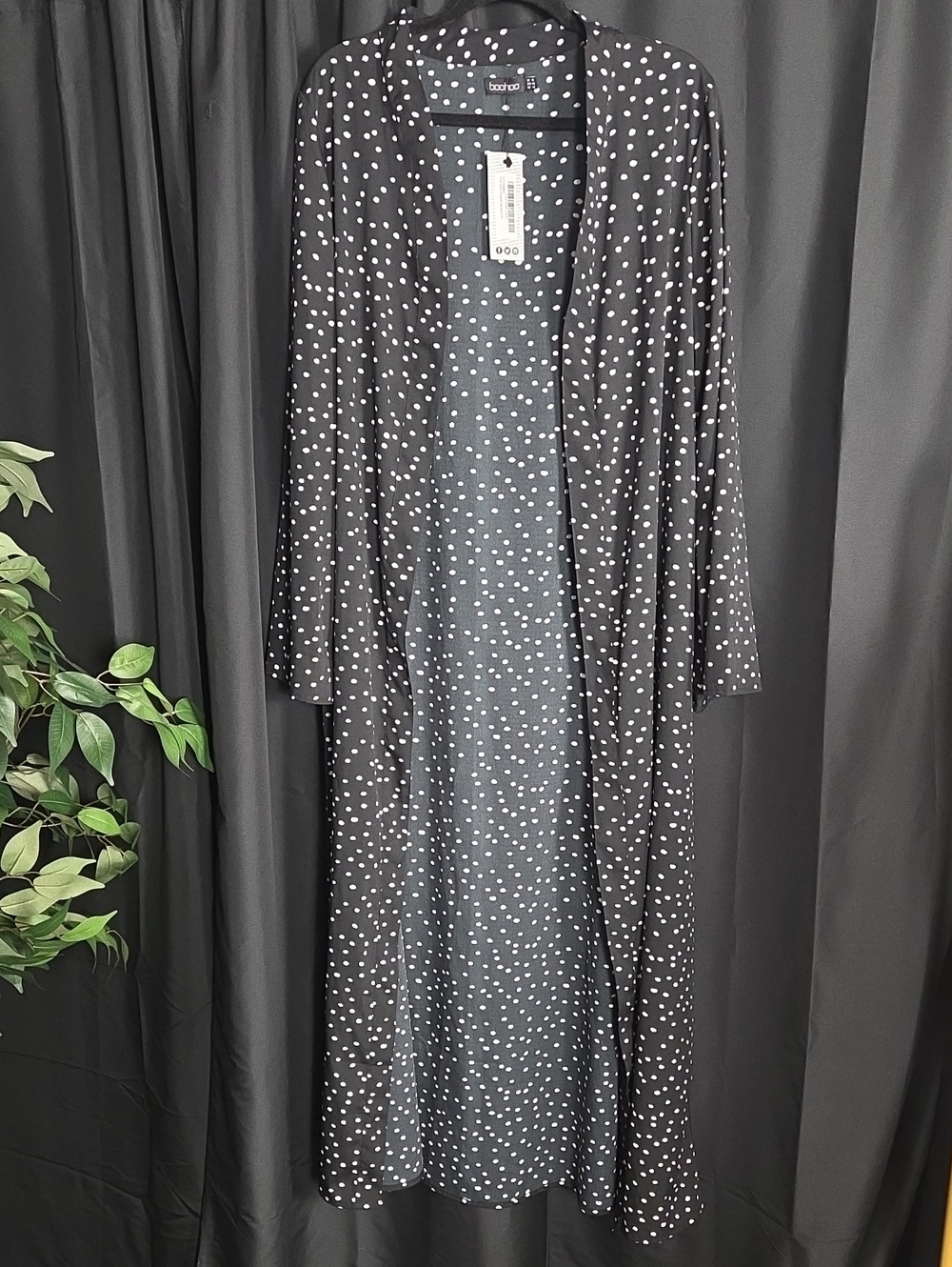 Boohoo Plus Black White Spot Longline Kimono Duster US 14 NWT